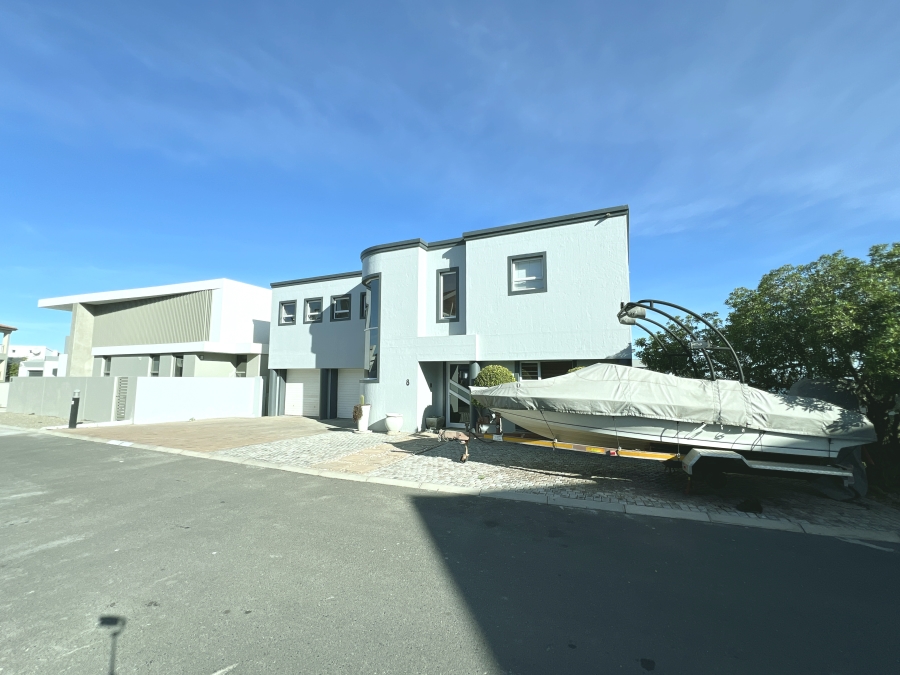 4 Bedroom Property for Sale in Calypso Beach Western Cape